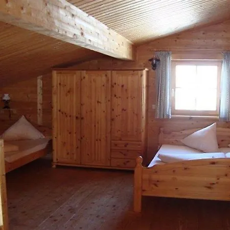 Almdorf Apartment *